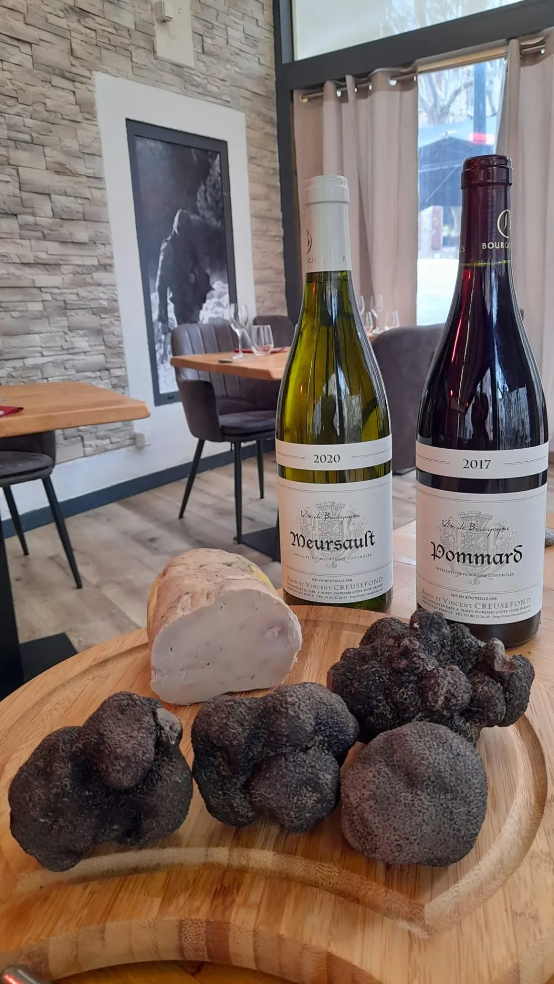 Truffe noire de Haute-Provence et vins de Bourgogne, au Petit Provençal